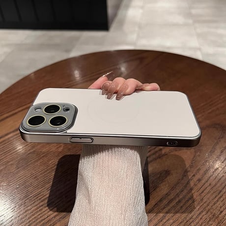 皮 MagSafe対応 iPhone15pro/15promaxケース カメラ保護 高級感 iphone14/13/12proケース 指紋防止 シンプル 人気[M3863]