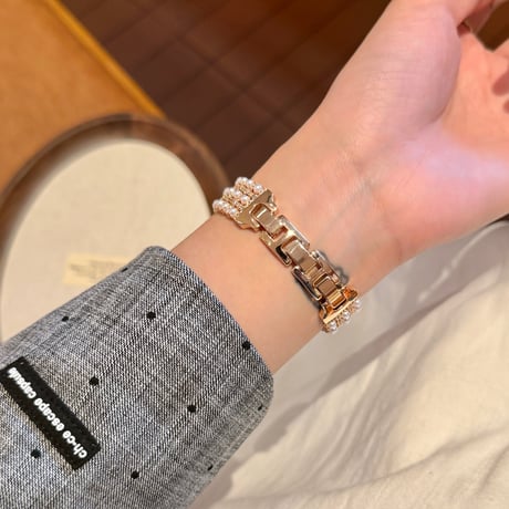 上品 AppleWatchバンド パールブレスレット  メタル AppleWatchベルト Series 11/10/9/8 SE3/2  Ultra3/2/1 高級感高品質 [M6408]