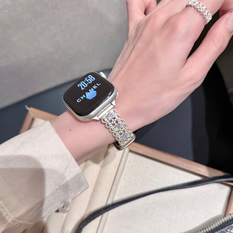 ダイヤとレザー  AppleWatchバンド レーストリムデザイン AppleWatchベルト Series 11/10/9/8 SE3/2  Ultra3/2/1 高級感高品質[M6490]