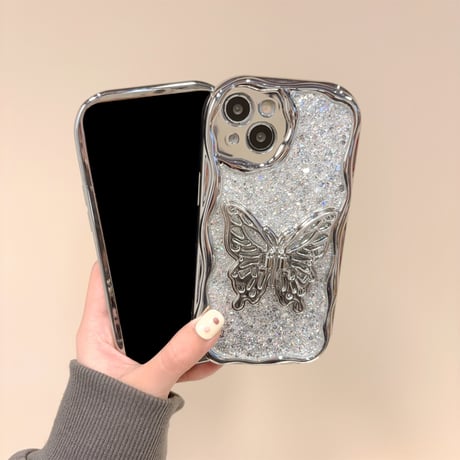 うねうねキラキラ iPhone15Pro/15カバー 蝶スタンド付 アイフォン14プロ/13mini/12promaxケース グリッター入り 便利 [M4245]