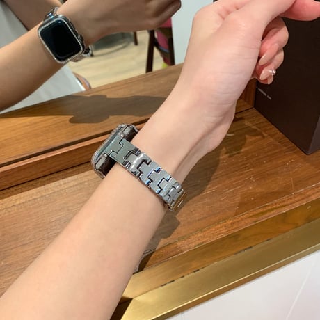 高級感 Apple watch Series10バンド おしゃれ金属 アップルウォッチバンド Ultra series8 7 6 5 4  3 2 SE SE2 高品質 セレブ愛用[M5201]