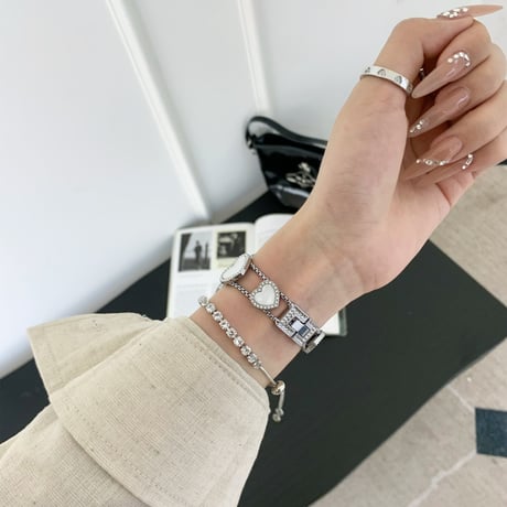 ビジューハート Apple watchバンド おしゃれアップルウォッチベルト Ultra3 series11 10 98 7 6 SE3 SE2  高級感[M4631]