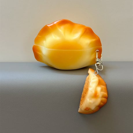 餃子 Airpods 4ケース キーホルダー付 AirpodsPro2ケース  焼き餃子/蒸し餃子  airpods3カバー 美味しそう ギフトにおすすめ [M5610]