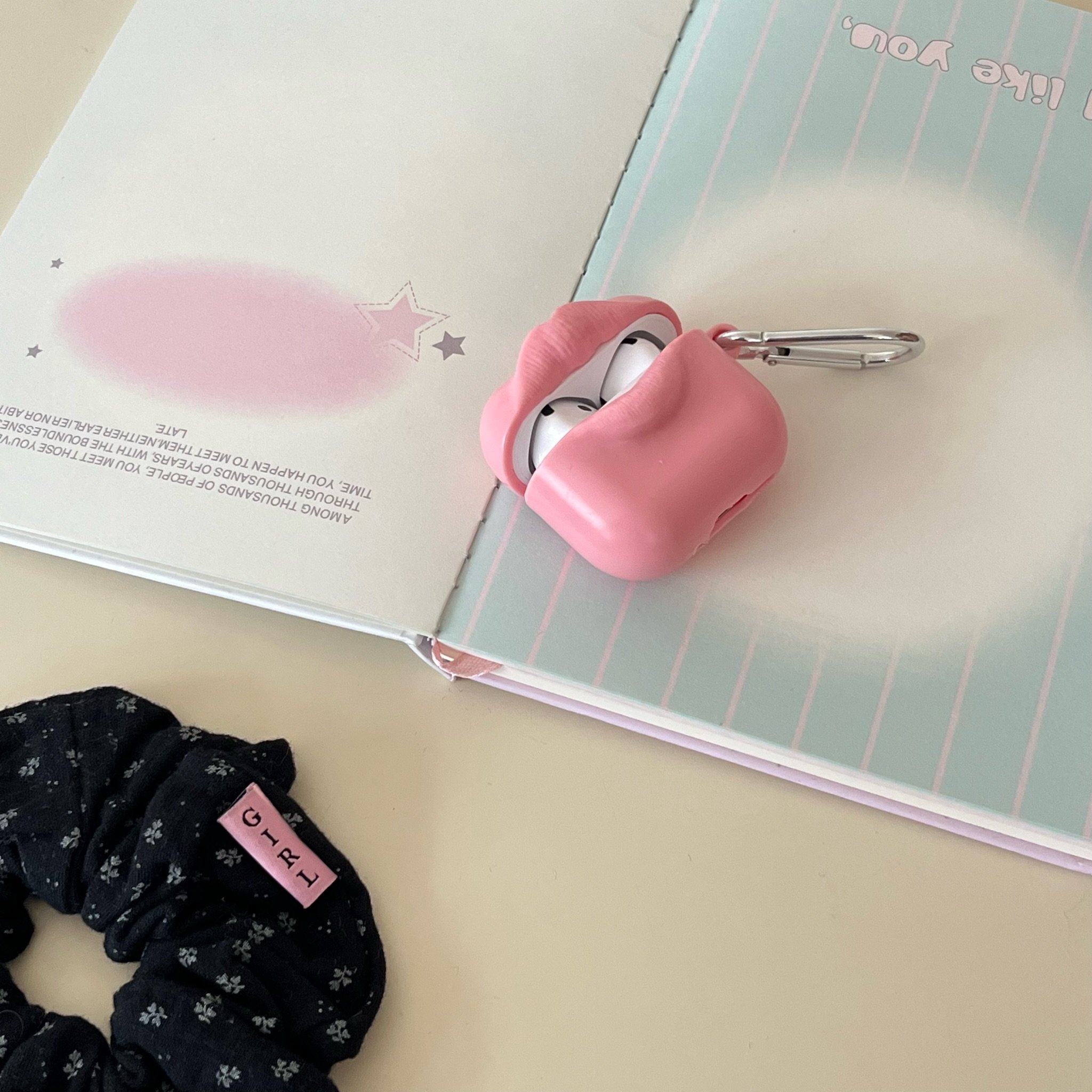 唇デザイン Airpods4ケース レッド/ピンク 可愛い Airpodspro2カバー A