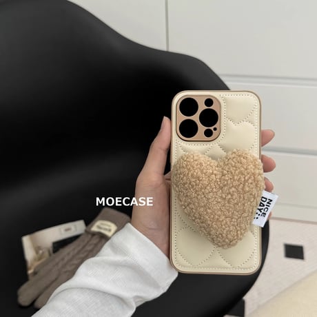ハート柄ダウンっぽい iphone15/15Proケース もこもこハートグリップ iphone14/13Pro/12カバー キルティング トレンド感 ギフト最適[M3743]