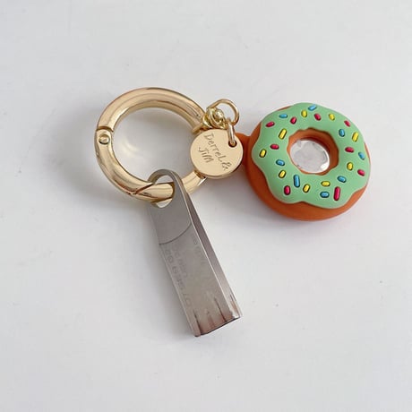 ドーナツ airtagsケース カラー菓子 エアタグカバー  キーリング付き頑張ソフトケース  M802
