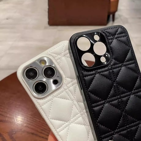 菱形キルティング iPhone16/16Proケース レザー カメラ保護 iPhone15pro/14Promaxカバー エレガント 耐衝撃加工[M4822]