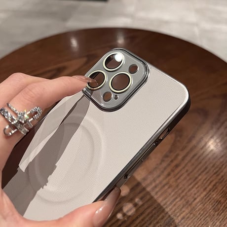 皮 MagSafe対応 iPhone15pro/15promaxケース カメラ保護 高級感 iphone14/13/12proケース 指紋防止 シンプル 人気[M3863]
