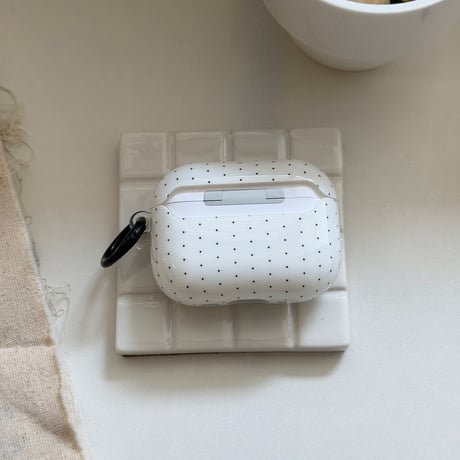 音楽/ネコちゃん Airpods Pro3ケース 水玉模様 Airpods 4/3カバー  AirpodsPro2/1  リング付 韓国っぽ 可愛すぎ [M6098]