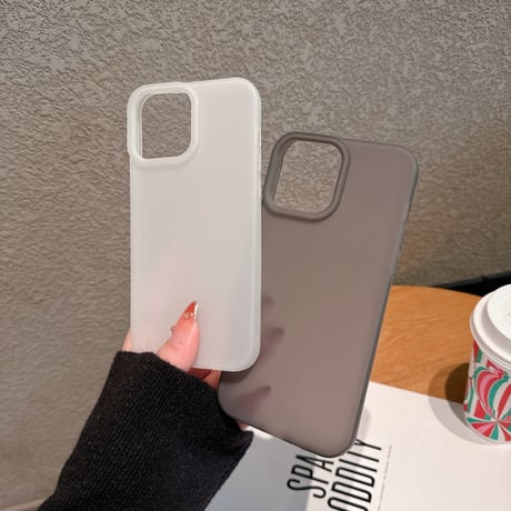 薄型軽量 iPhone16pro/16ケース 指紋防止 マット素材 iPhone15promax/14/13proカバー 半透明 夏向け 男女兼用  [M5366]