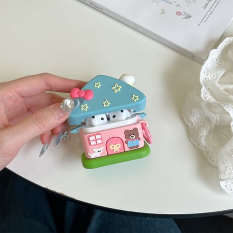 可愛い家 Airpods4ケース クマちゃん AirpodsPro2ケース airpods3/2カバー リング付き ギフトにおすすめ 頑丈[M5412]