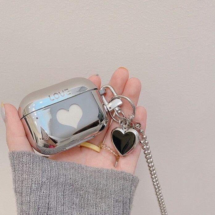 Love black pendant silver airpods case | Etoilee Love black pendant silver airpods case | Etoilee