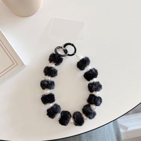 Small pompom strap スマホストラップ
