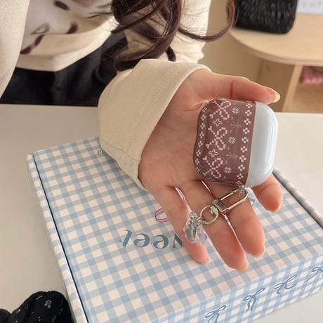 Ribbon winter pattern airpodsケース
