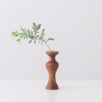flower vase M - walnut