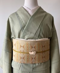 本場大島紬 白大島 雪輪模様 KK-2001 本場大島紬 白大島 雪輪模様 KK-2001 - メルカリ