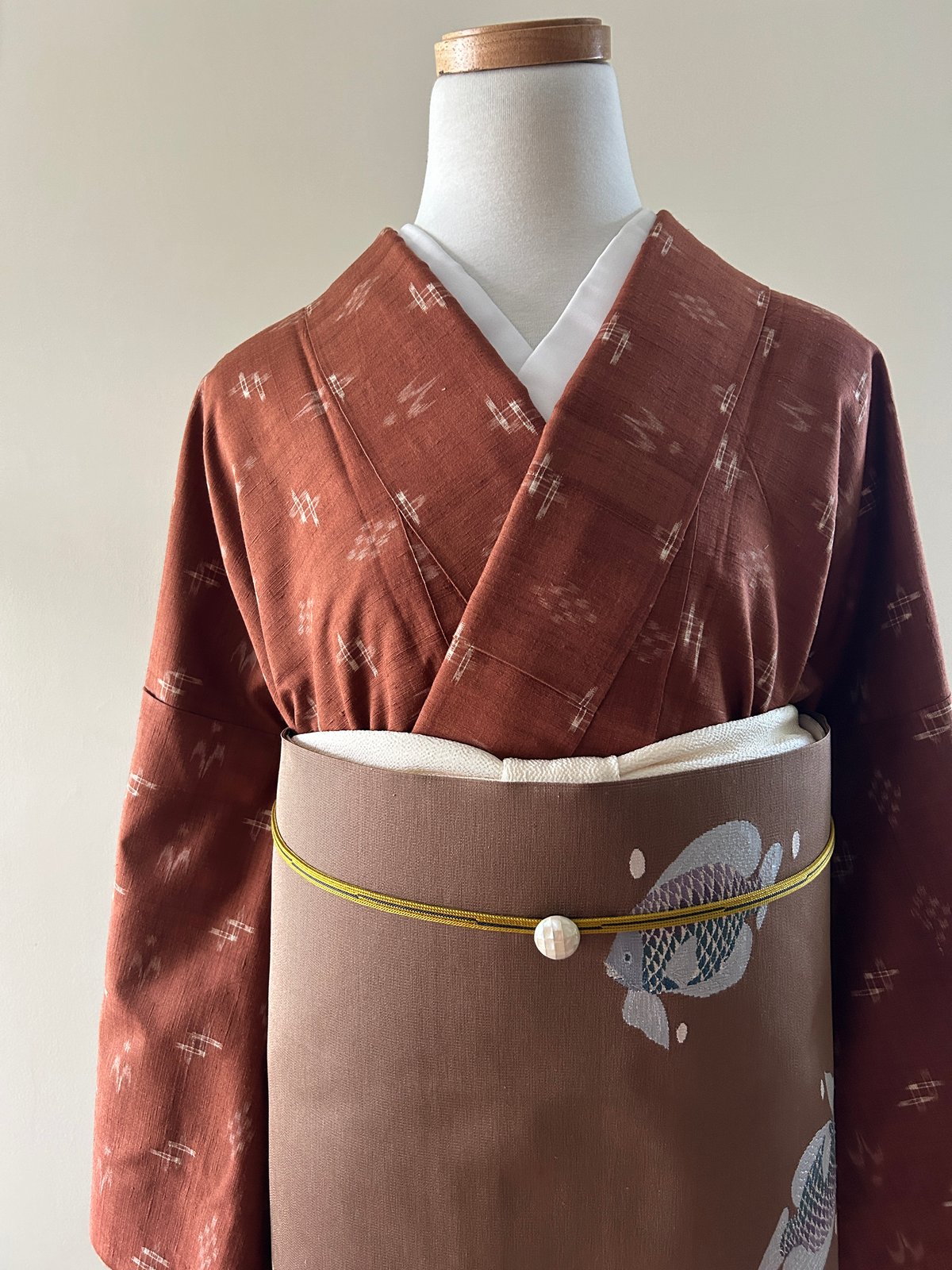 エレガントなエビ茶色の久米島紬［K166］ | kimono ulala