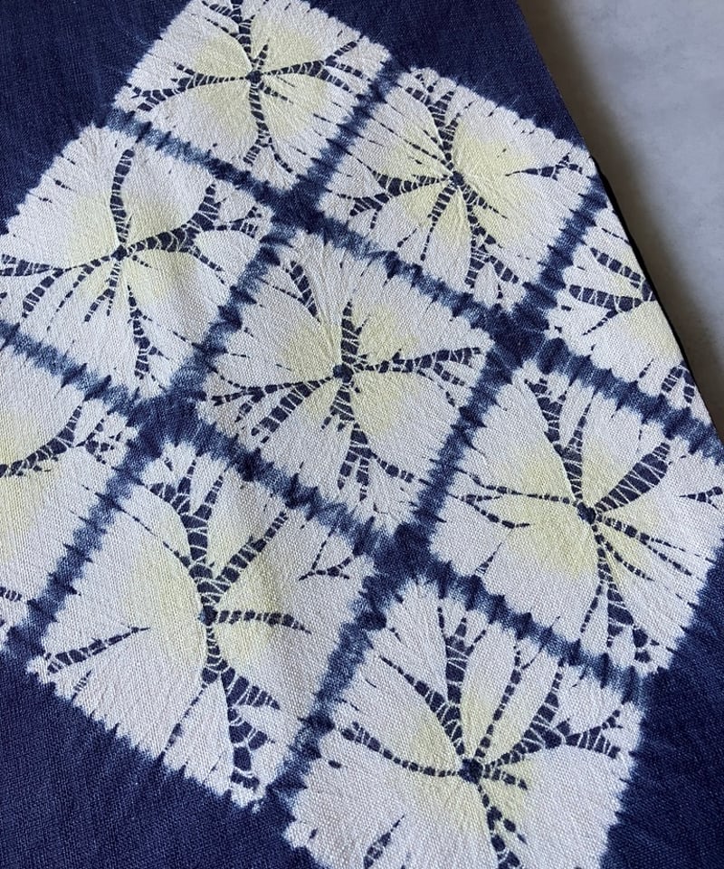 美品】泉織物 桐生絞り 名古屋帯 紫藍×白 モダン柄 正絹［N128