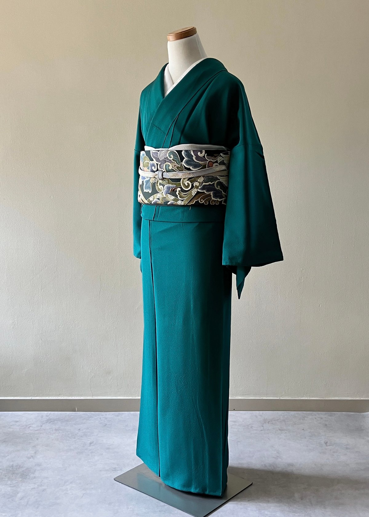 未着用　色無地　グリーン　華紋地紋　パーティー　お茶会　着物　021a d 色無地 グリーン 華紋地紋 パーティー お茶会 着物 021a d 色無地