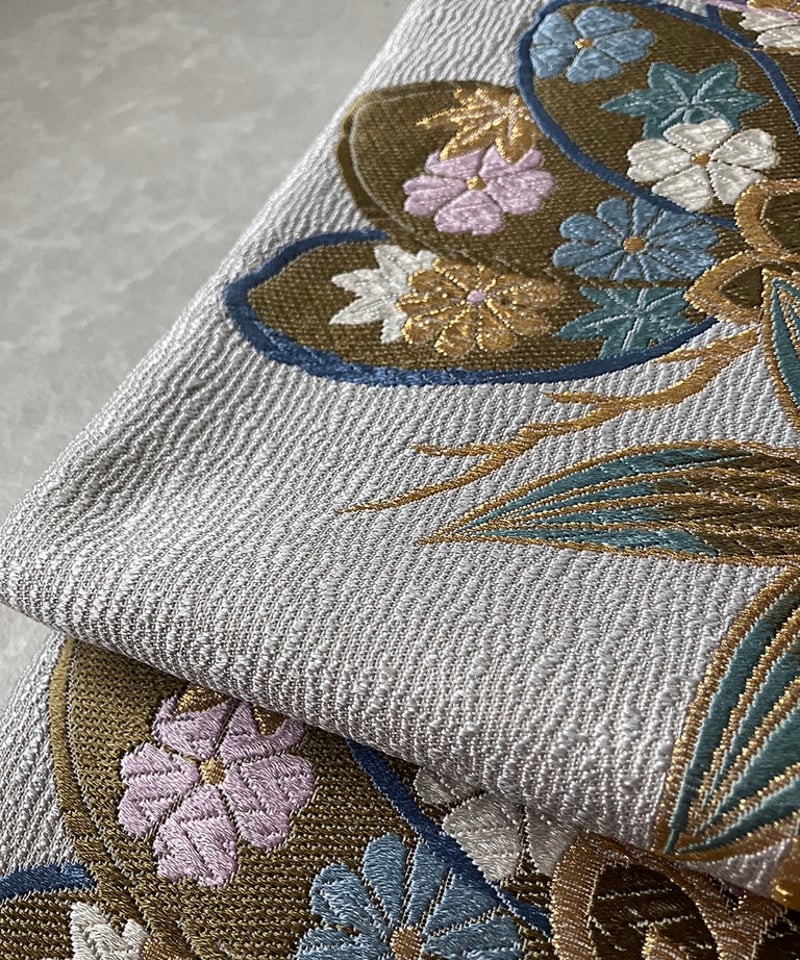 袋帯】 梅花文様 シルバーグレー地に金糸入り フォーマル帯［RO011