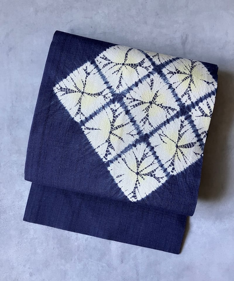 美品】泉織物 桐生絞り 名古屋帯 紫藍×白 モダン柄 正絹［N128