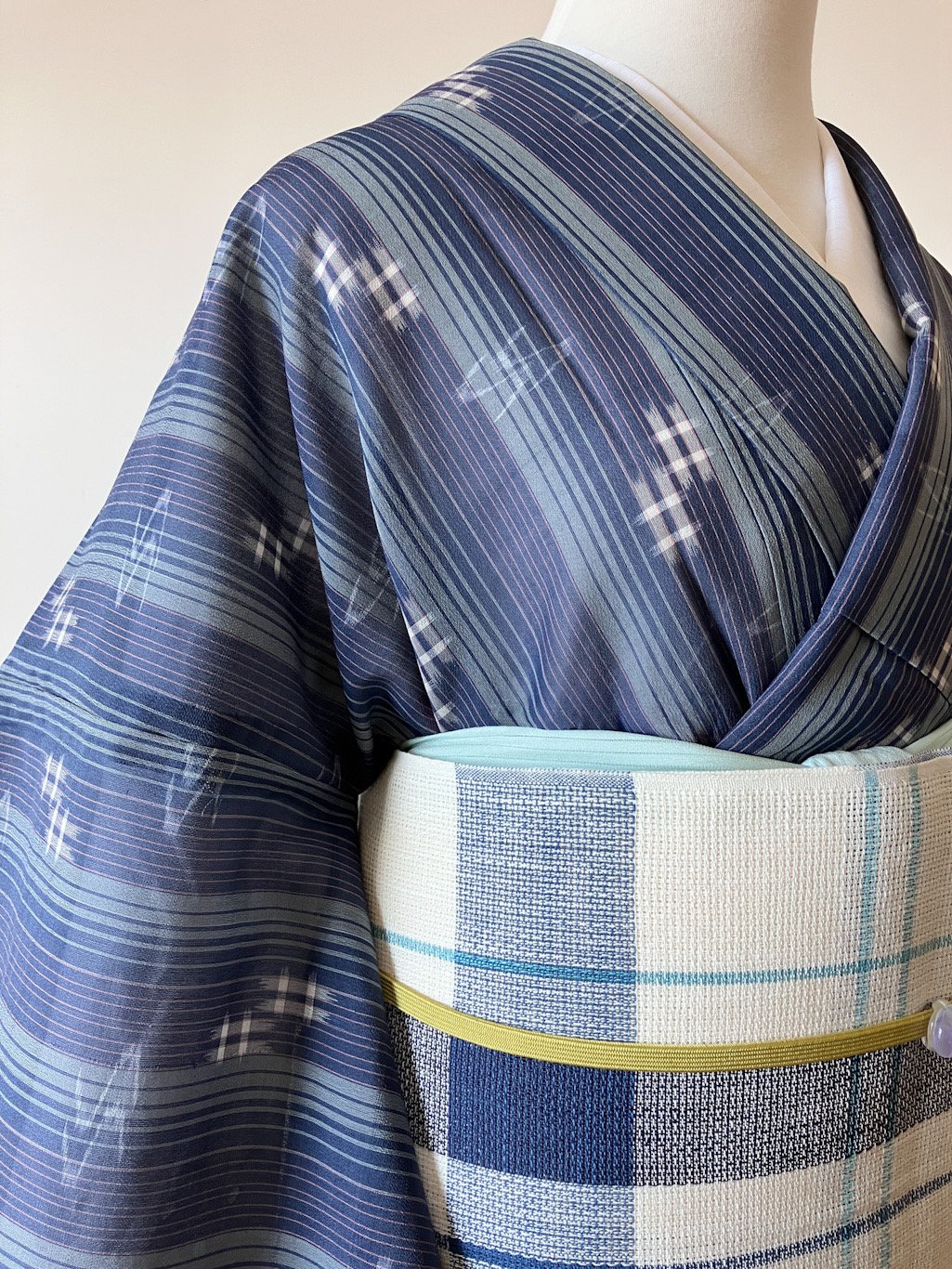 夏琉球 夏着物 琉球絣 縞文様 ネイビー×ブルー 正絹［K126］ | kimono