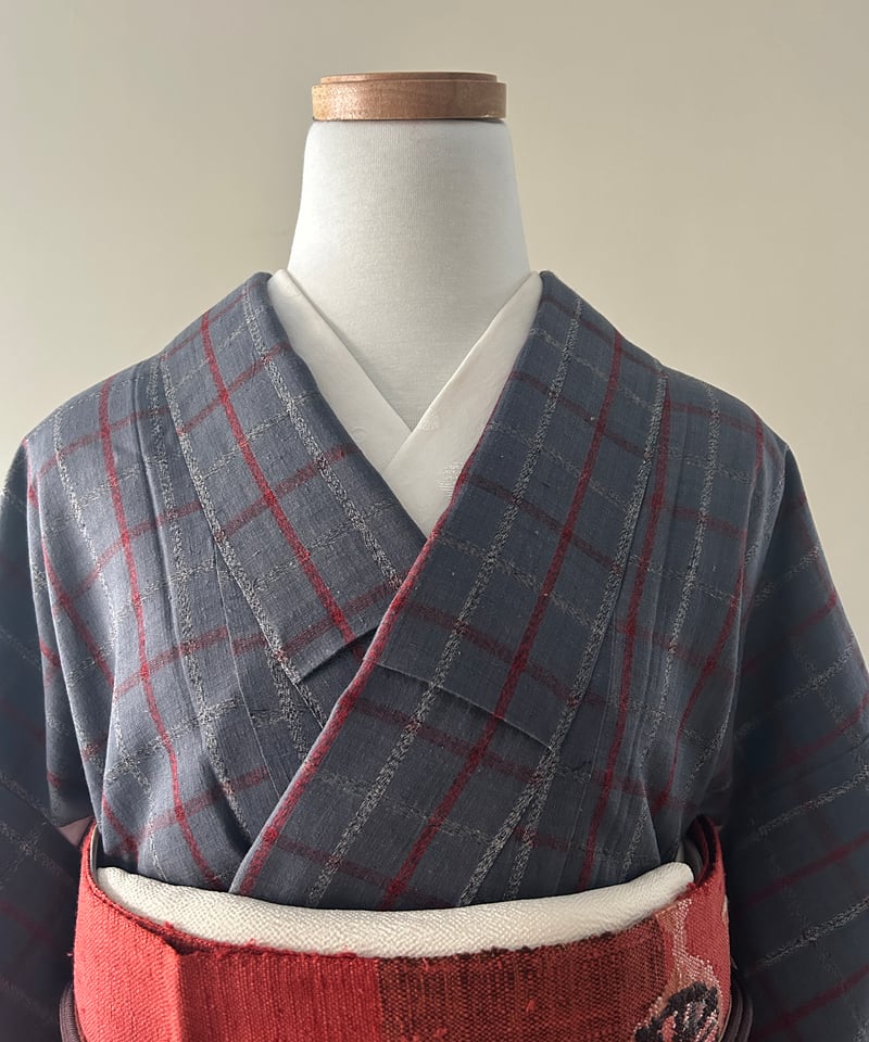 格子柄 手織り真綿紬 紺に赤［K097］ | kimono ulala