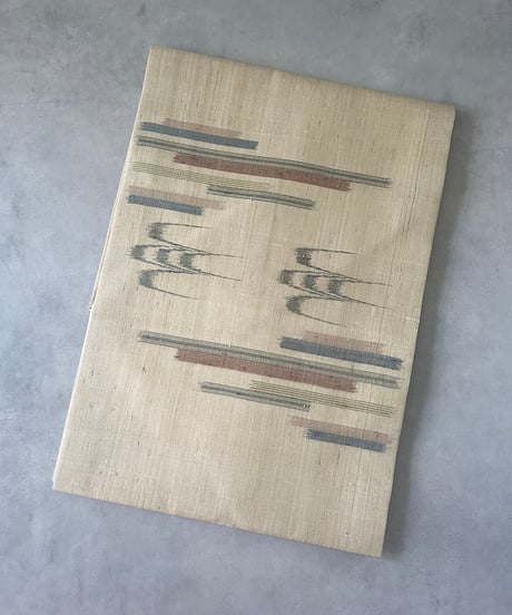 琉球絣 名古屋帯 生成り地×幾何学模様 手織り紬帯［N110］