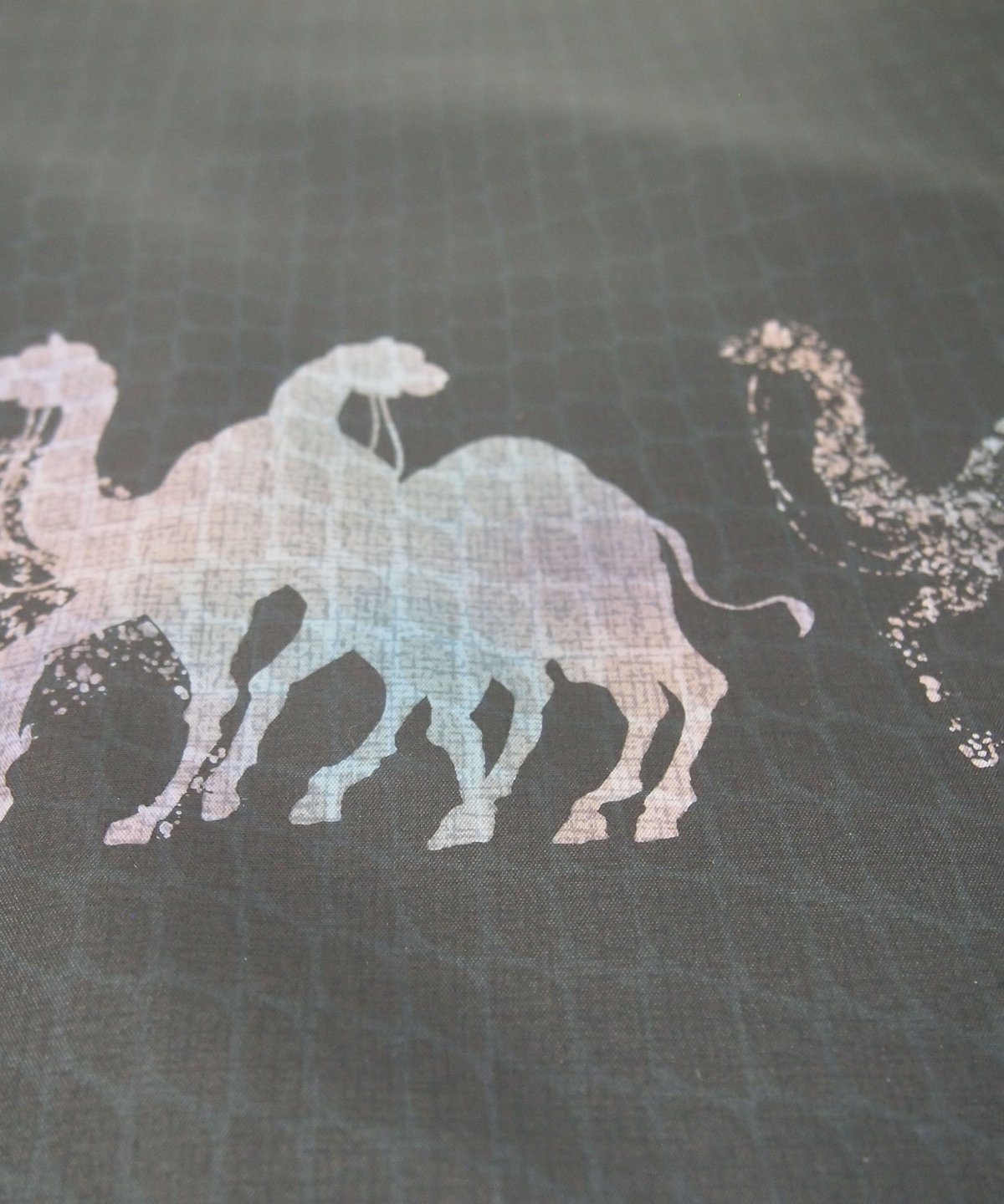 名古屋帯【市瀬史朗】辻が花 塩瀬 正絹 流水に川魚 九寸帯 お太鼓柄