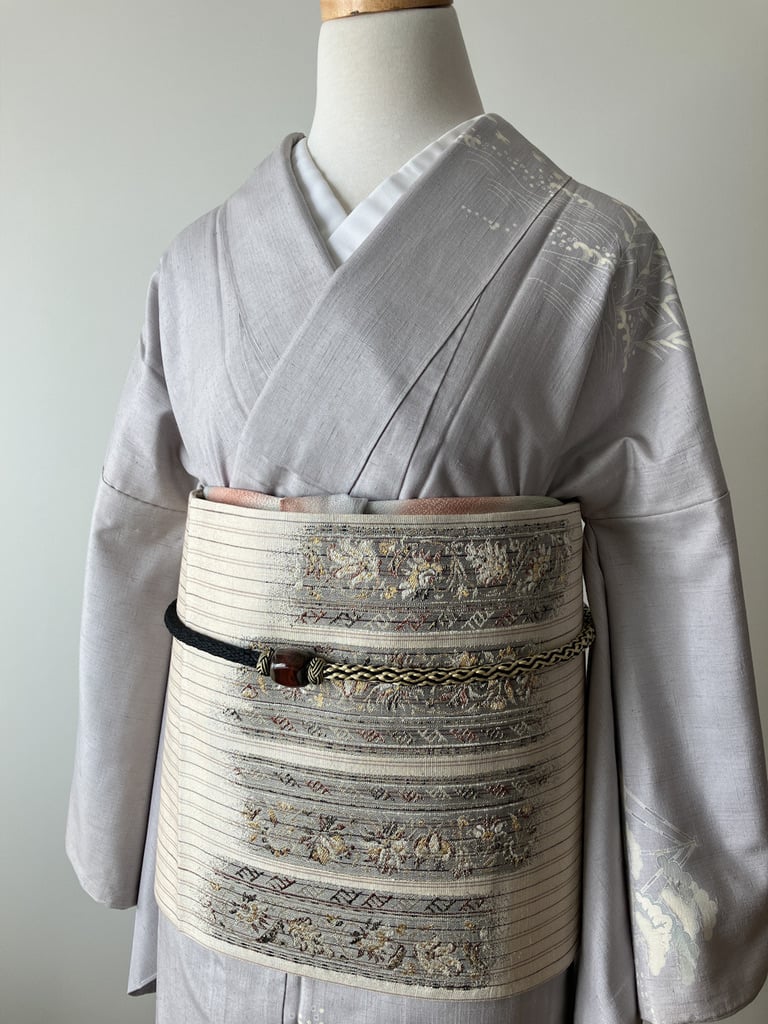 連休セール【着用1回美品】数量限定奥順別誂結城紬絵羽「きざし」 単衣訪問着】奥順 茶屋辻網浜蒔糊蝋結結城紬 一つ紋［K117］ | kimono