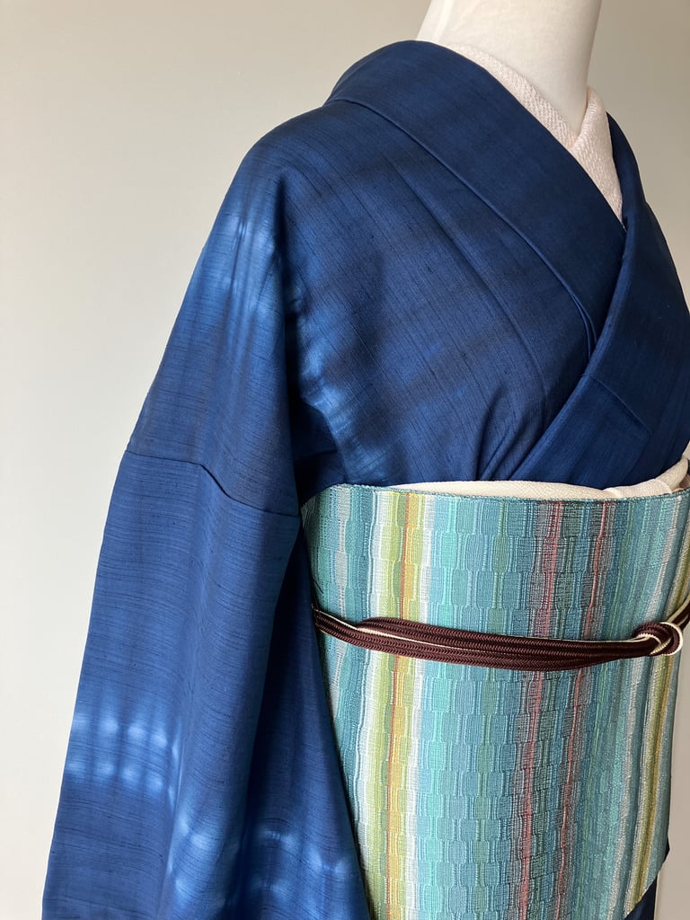 藍色 絞り縞模様 袷紬 正絹 大きめサイズ［K178］ | kimono ulala