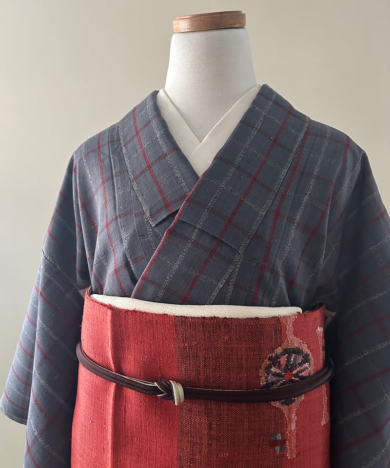 紬着物 手毬 飛び柄 利休茶色 しつけ糸 K-4283