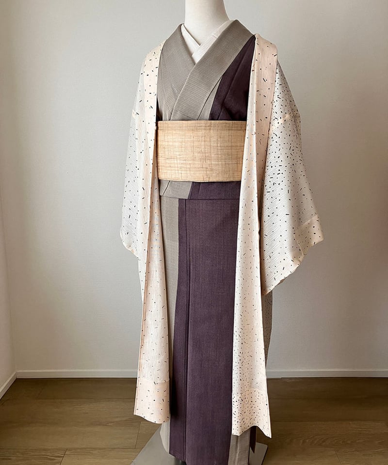 紫とグレーベージュの切り替え モダン配色 紗の夏着物 ［K182