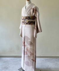 未着用・仕付けつき！白大島＊本場大島紬＊雪輪柄＊着物＊１６０ｃｍ＊裄６６ 未着用・仕付けつき！白大島＊本場大島紬＊雪輪柄＊着物