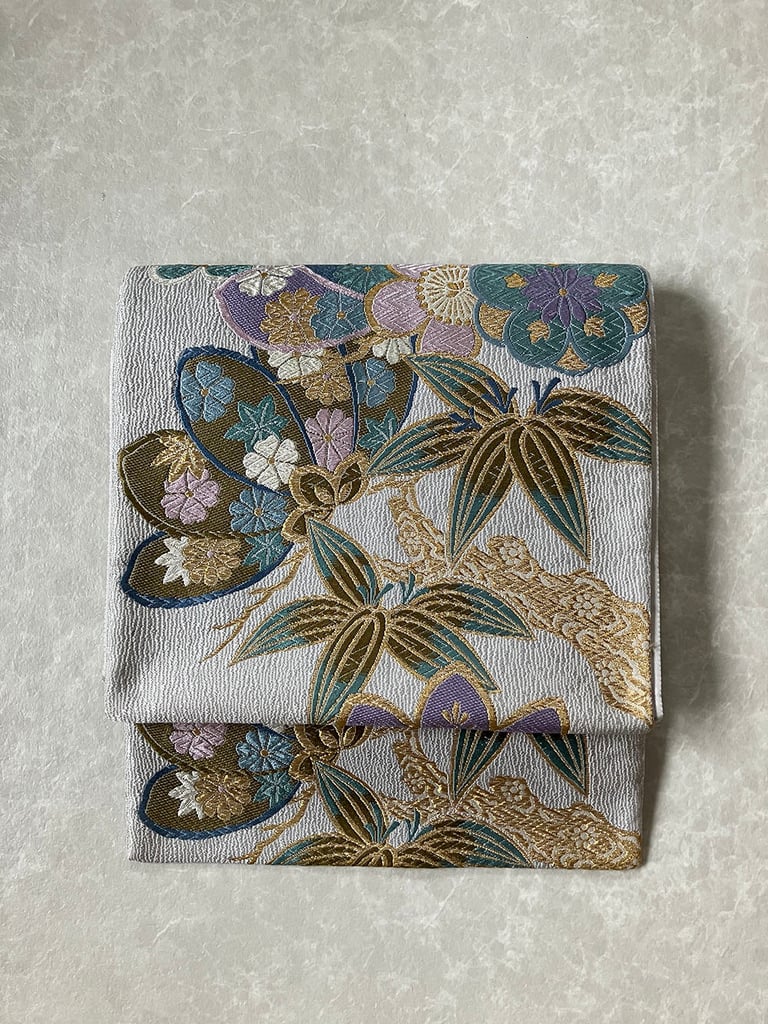 袋帯】 梅花文様 シルバーグレー地に金糸入り フォーマル帯［RO011