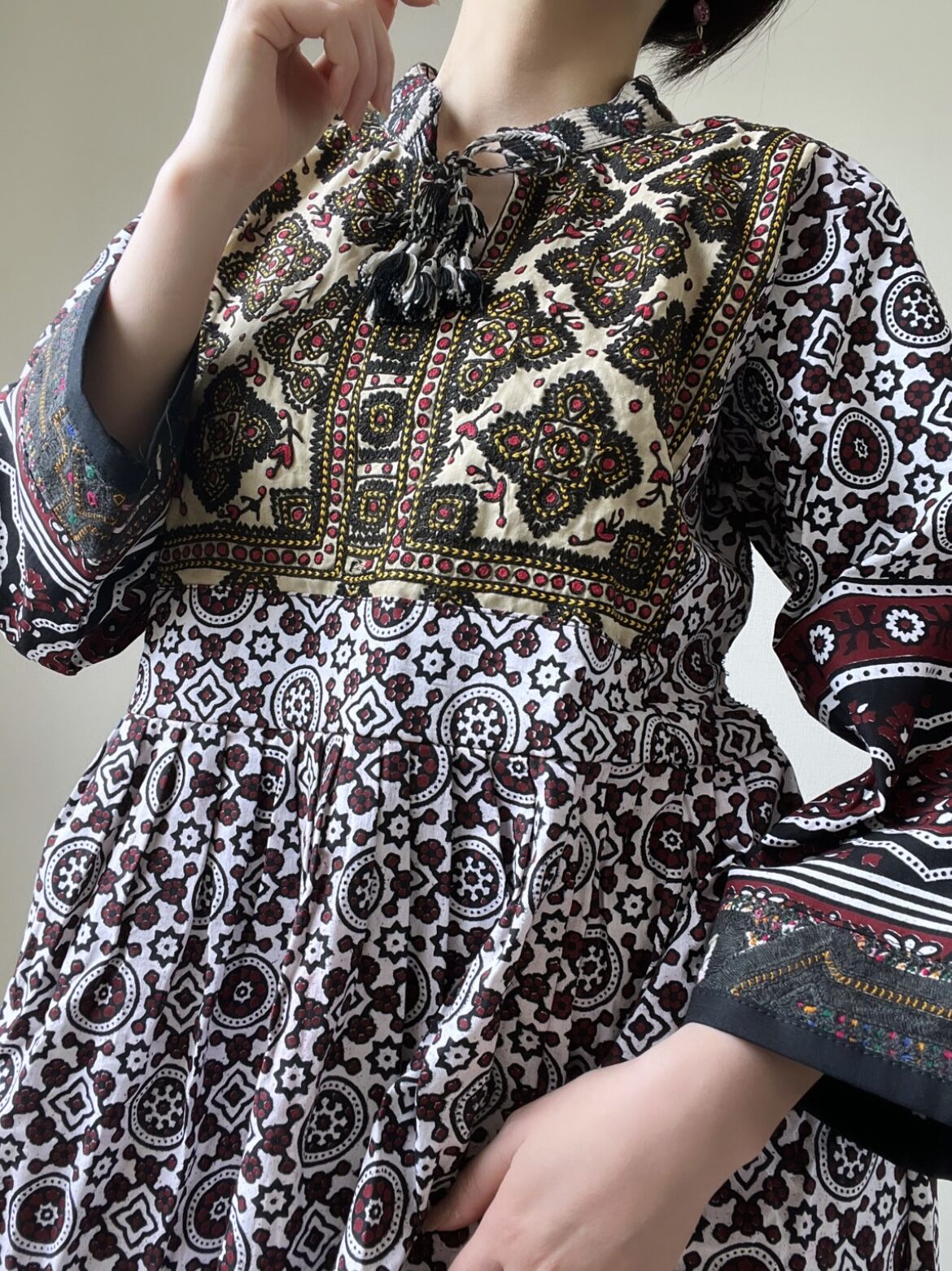 パキスタンのアジュラック×バローチワンピースBLACK | Neela caravan パキスタンのアジュラック×バローチワンピースBLACK | Neela caravan