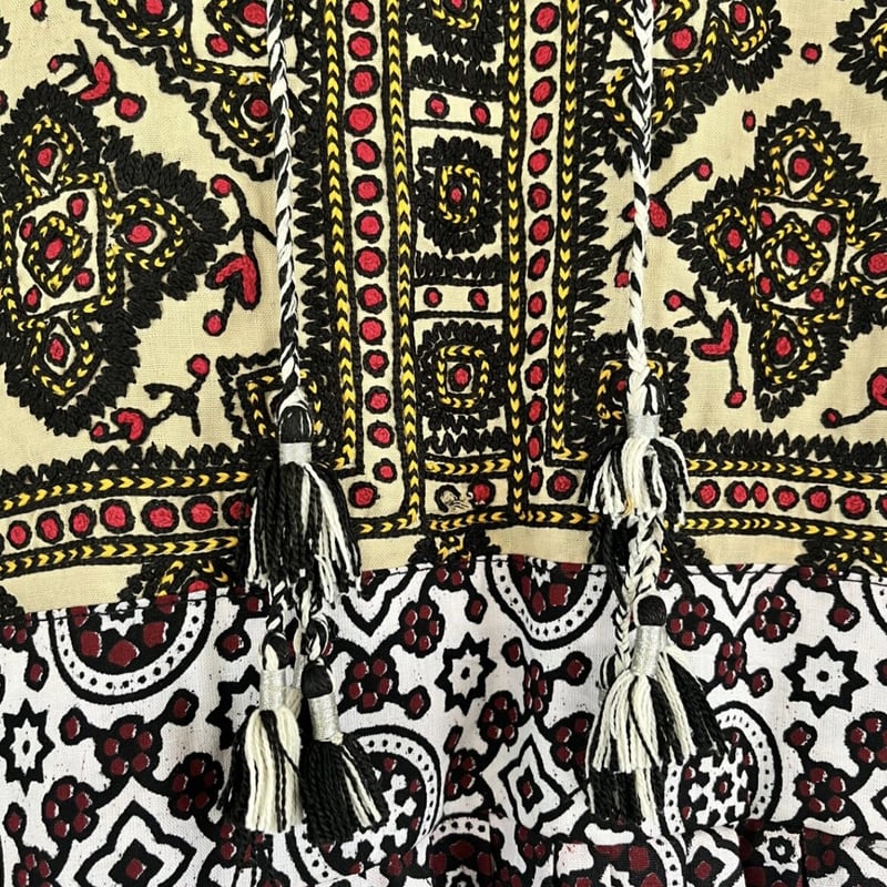 パキスタンのアジュラック×バローチワンピースBLACK | Neela caravan