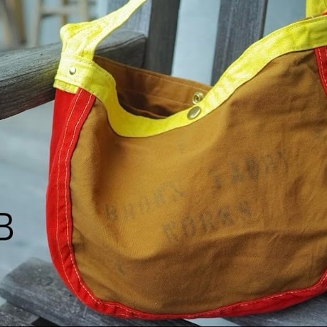 BROWN TABBY, mix fabrics small News paper bag