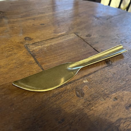 Lue, Dinner knife