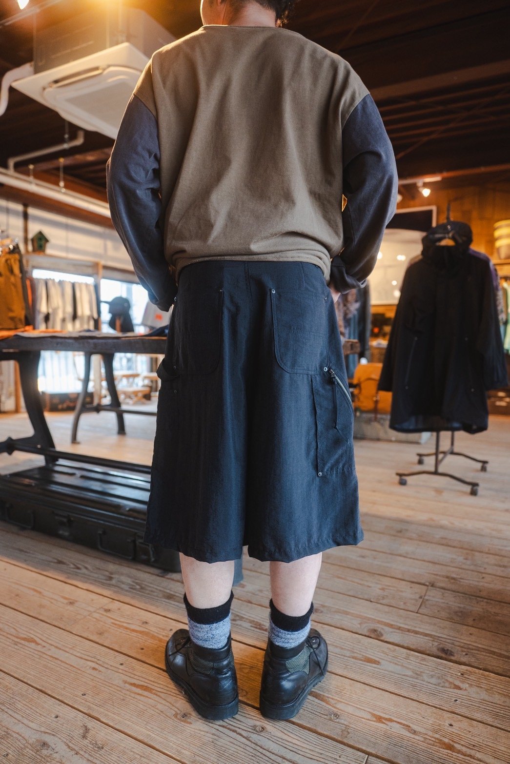 Product Twelve,Silk Nylon Short Work Pants | Pu