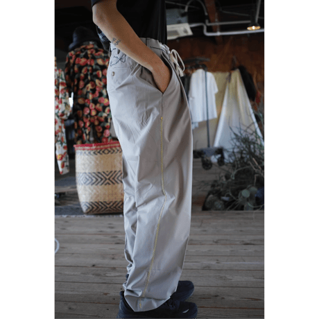 LeeMake, EMOI PANTS