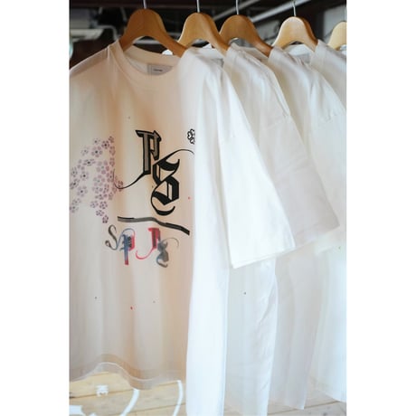 ST COMPANY×PURVEYORS STENCIL TEE