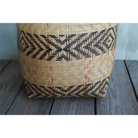 INCAUSA, Xingu Jumbo Baskets by Mehinako - Jumbo Xingu Baskets by Mehinako