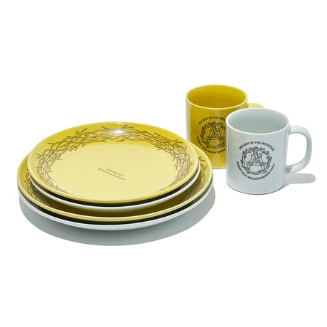 Mountain Research Little Summer Camp,Large Plate