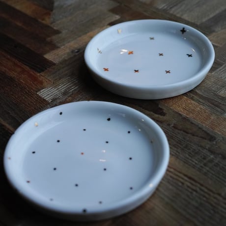 中囿義光, 小皿金