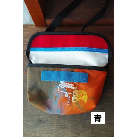 Vacation,BAG RESISTANT MESSENTIAL POUCH　VACATIONEDID