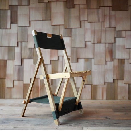 T.S.L.CUB, field chair