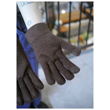 THE INOUE BROTHERS, Gloves