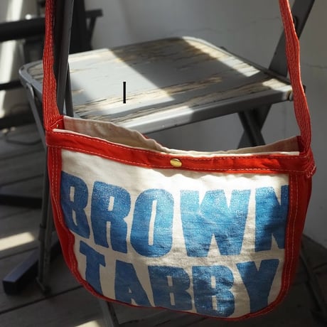 BROWN TABBY, mix fabrics small News paper bag
