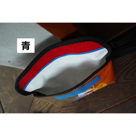 Vacation,BAG RESISTANT MESSENTIAL POUCH　VACATIONEDID